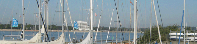 Yachten im Niendorfer Hafen